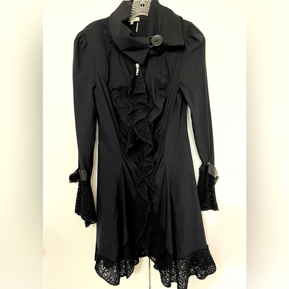 Vitrin Black Lace Elastin/Cotton Coat